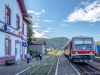 "Warum hast Du den denn nicht in Deutschland fotografiert?"  fragt der Zugführer nach dem Fotohalt mit dem 628/928 525 in Poieni auf dem Weg nach Oradea. Foto: Thomas Franke
