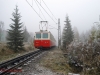 , im Oktober 2003 wabberte die Nebelgrenze leider gerade knapp oberhalb des Endpunktes der Štrba – Štrbské Pleso. - Foto: Karl-W. Koch