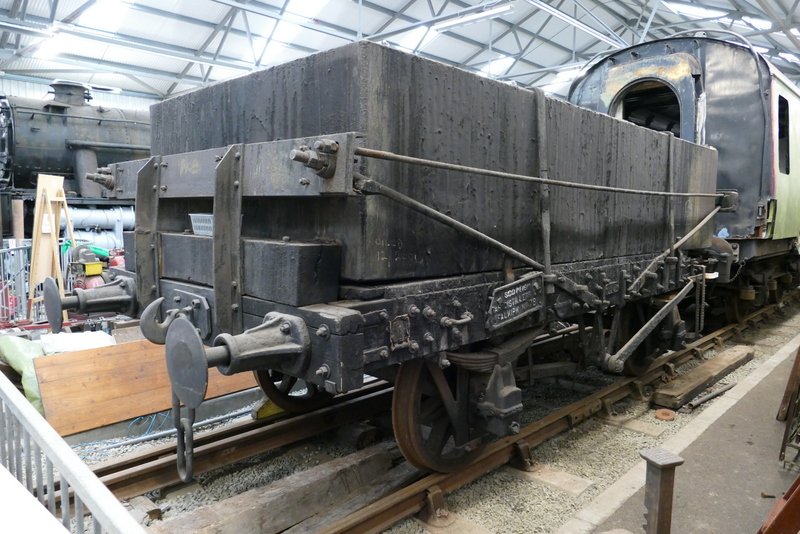 der älteste erhaltene in Schottland gebaute Güterwagen: Tankwagen von 1877 im "Museum of Scottish Railway", Bo´ness