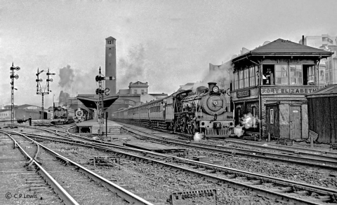 4_5734s3, Port Elizabeth, from left- cls 10BR on 1656 Swartkops, 10BR on 1710 Uitenhage, 19D on 1705 New Brighton, October 1962 red a