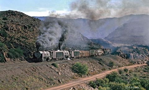 9_2430s1, Biesiespoort, cls 25 on 401-down fast goods, June 1973